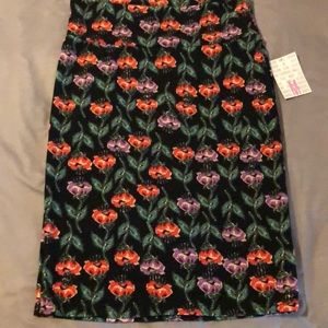 NWT Cassie Floral Skirt